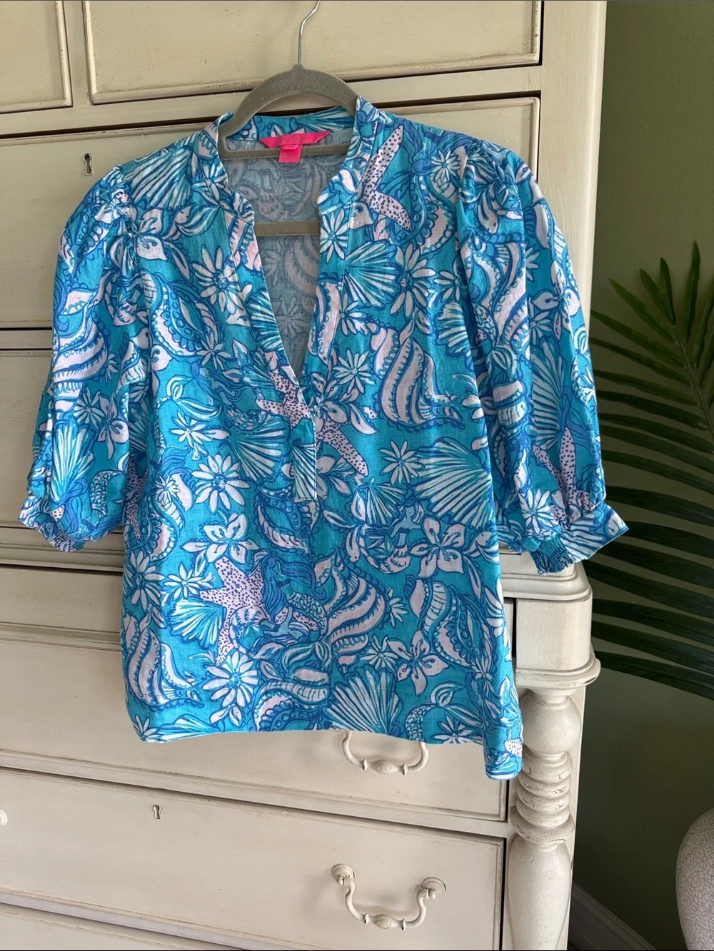 Lilly Pulitzer MiaLeigh elbow length linen top size 2